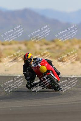 media/Oct-08-2022-SoCal Trackdays (Sat) [[1fc3beec89]]/Turn 16 (125pm)/